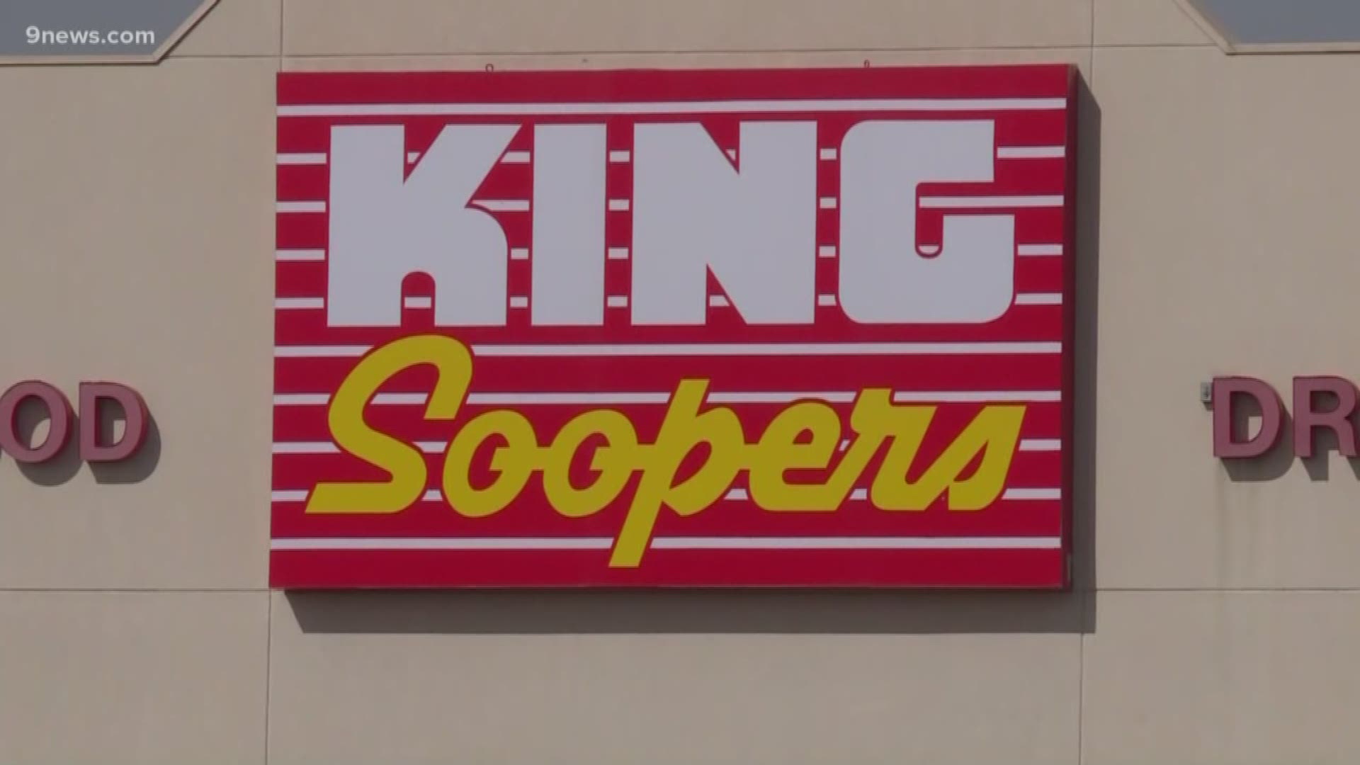 Serikat pekerja King Soopers memberikan pernyataan menjelang pemogokan yang direncanakan
